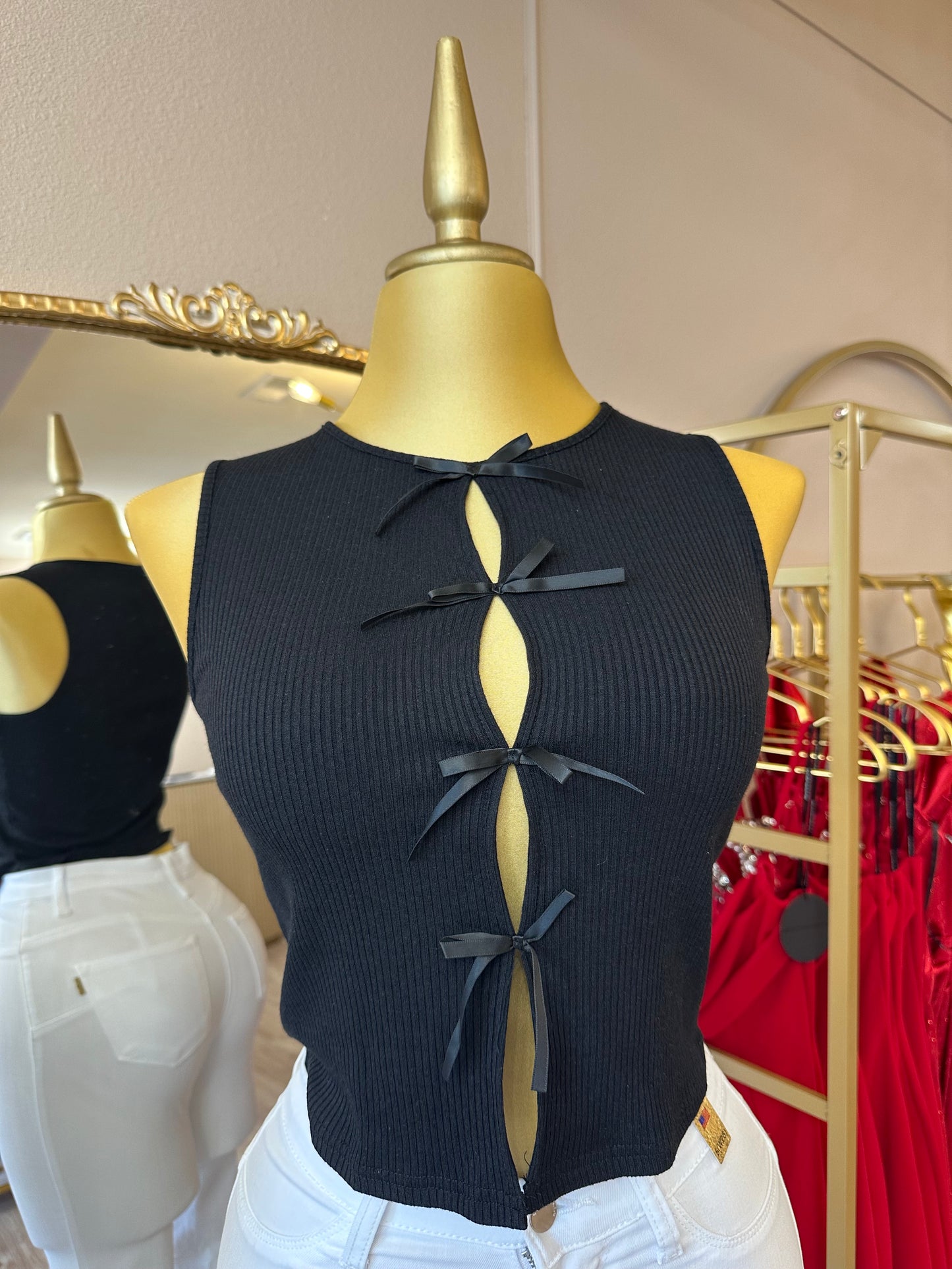 Bow Black top 🖤